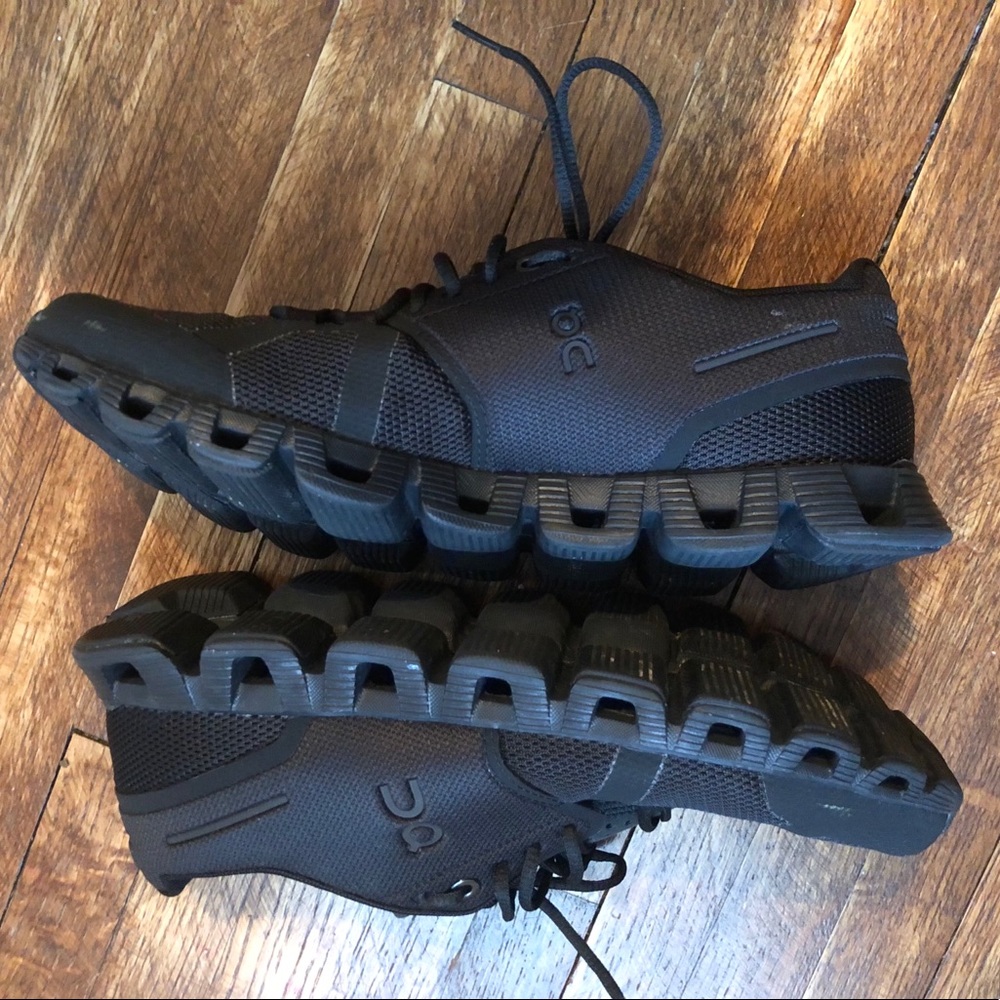 On Cloud tennis shoes